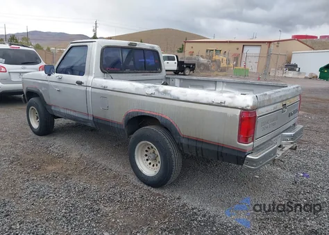 1988 Ford Ranger z USA, uszkodzony, nr VIN 1FTCR11T1JUA58274